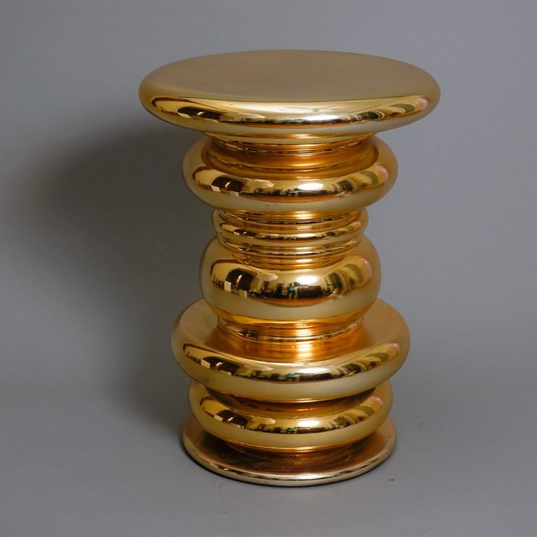 Pillar Pods Tall Design Temple